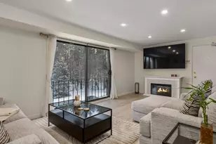 4 Brookside Dr, Exeter, NH 03833 - Photo 1