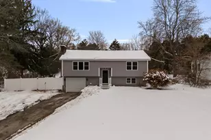 60 N High St, Derry, NH 03038 - Photo 1