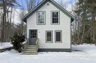 25 Huckins St, Ossipee, NH 03814 - Photo 1