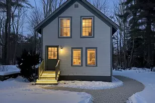 25 Huckins St, Ossipee, NH 03814 - Photo 1