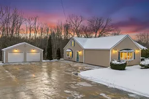 212 W Main St, Hillsboro, NH 03244 - Photo 1