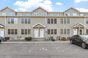 10 Steeple Chase Drive, Hampstead, NH 03841 - Photo 1