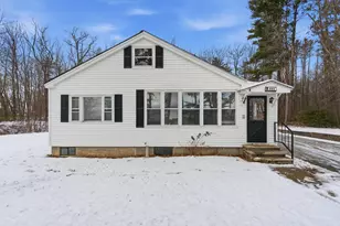408 Manchester Rd, Auburn, NH 03032 - Photo 1