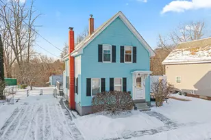 162 Winter St, Manchester, NH 03102 - Photo 1