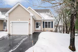 71 N High St, Derry, NH 03038 - Photo 1