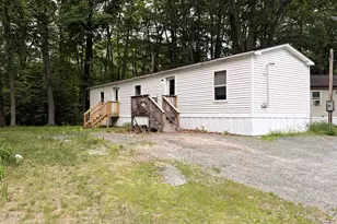 7 Corrigan St, Gorham, NH 03581 - Photo 1