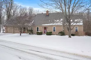 27 S Rd, Deerfield, NH 03037 - Photo 1