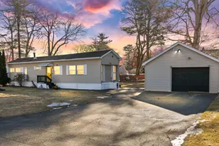 8 Gardner Ave, Salem, NH 03079 - Photo 1