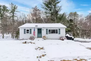 378 Chester Rd, Auburn, NH 03032 - Photo 1