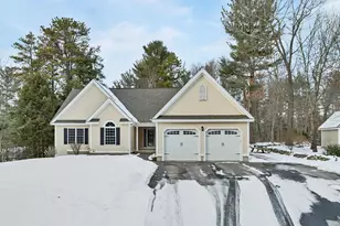 19 Sheffield St, Hudson, NH 03051 - Photo 1