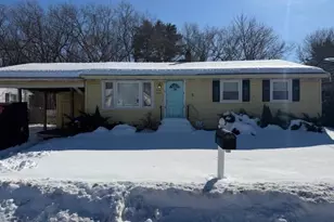 27 Gamache St, Manchester, NH 03102 - Photo 1