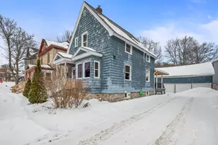 116 Washington St, Berlin, NH 03570 - Photo 1