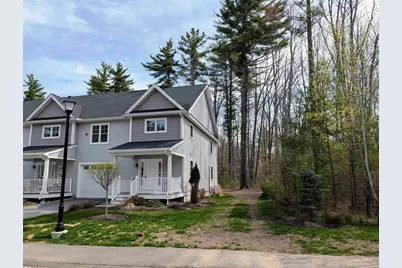 264 Woodview Way, Manchester, NH 03102 - Photo 1