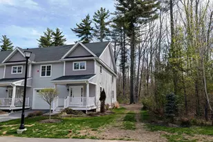 264 Woodview Way, Manchester, NH 03102 - Photo 1