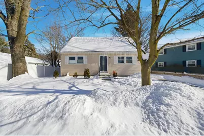 32 Fairview Avenue, Nashua, NH 03060 - Photo 1