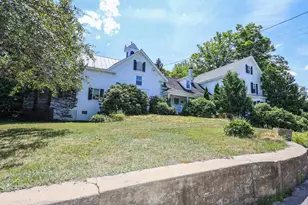 25 Pleasant St, Goffstown, NH 03045 - Photo 1