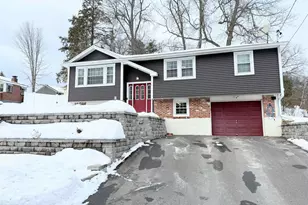 15 Dover St, Nashua, NH 03063 - Photo 1