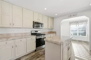 14 Hagop Rd, Salem, NH 03079 - Photo 1