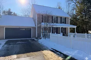 9 Kimball Way, Newmarket, NH 03857 - Photo 1