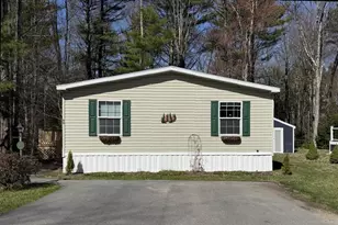 88 Eagle Dr, Rochester, NH 03868 - Photo 1