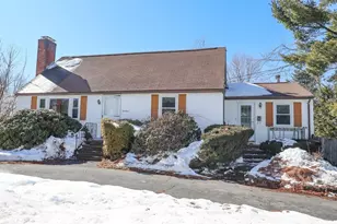 14 Terry St, Nashua, NH 03064 - Photo 1