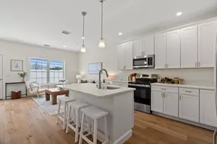 15 Suffolk Dr, Concord, NH 03303 - Photo 1