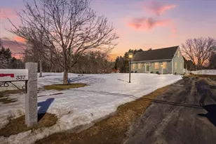 337 Exeter Rd, Hampton Falls, NH 03844 - Photo 1