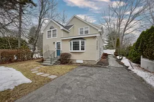 11 Pine St, Rye, NH 03870 - Photo 1
