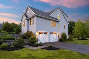 25 Schooner Dr, Dover, NH 03820 - Photo 1