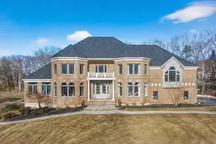 9 Floral St, Windham, NH 03087 - Photo 1