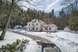 188 Kensington Rd, Hampton Falls, NH 03844 - Photo 1