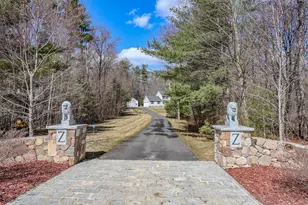 43 Lampton Dr, Derry, NH 03308 - Photo 1