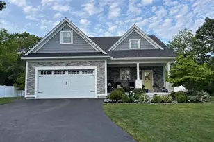 8 Grover Ln, Kittery, ME 03904 - Photo 1