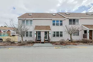 356 Circle Rd, Manchester, NH 03103 - Photo 1