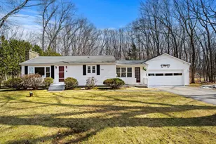 53 Seaverns Bridge Rd, Amherst, NH 03031 - Photo 1