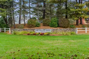 38 Pebble Beach Dr, Bedford, NH 03110 - Photo 1