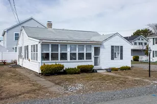 308 Atlantic Ave, Seabrook, NH 03874 - Photo 1