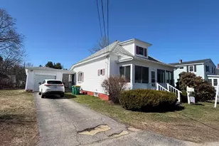 10 Willey St, Rochester, NH 03867 - Photo 1