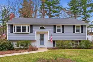 7 Nevens St, Hudson, NH 03051 - Photo 1