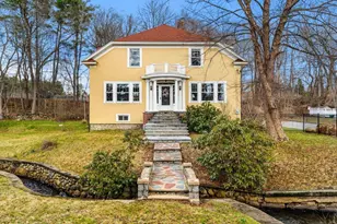 483 Walnut St, Manchester, NH 03104 - Photo 1