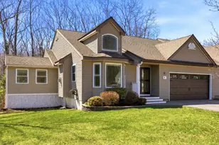 8 Indian Hill Rd, Derry, NH 03038 - Photo 1