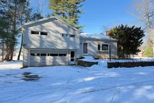 118 Winnicutt Rd, Stratham, NH 03885 - Photo 1
