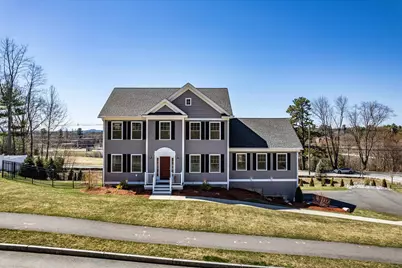 27 Scenic Drive, Manchester, NH 03104 - Photo 1