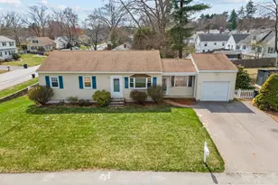 14 Beaver St, Nashua, NH 03063 - Photo 1