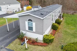 4 Trailerhome Dr, Salem, NH 03079 - Photo 1