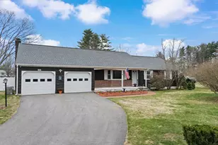 12 Colonial Cir, Hampton, NH 03842 - Photo 1