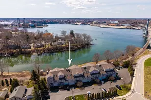19 Bridge St, Kittery, ME 03904 - Photo 1
