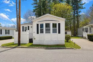 55 Thistle Way, Manchester, NH 03109 - Photo 1