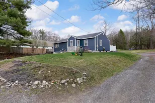 182 S Main St, Newton, NH 03858 - Photo 1