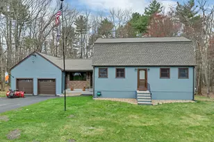 53 Mammoth Rd, Londonderry, NH 03053 - Photo 1